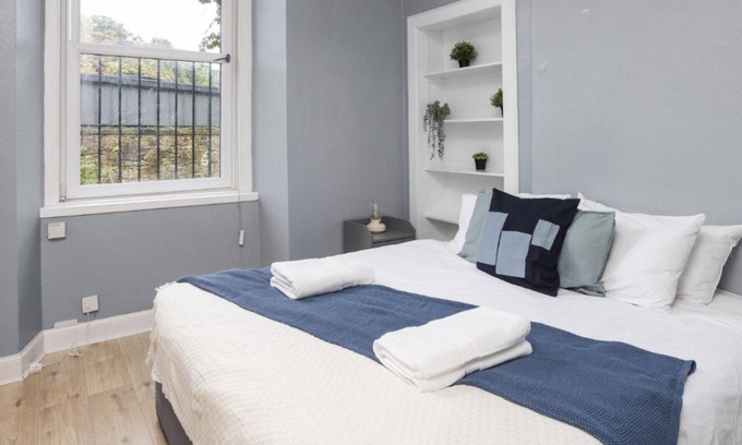 Gorgie Apartment | Modern&Homely Flat|City Centre