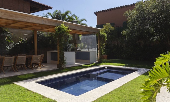 Butanta House | Modern house with wonderful outdoor area