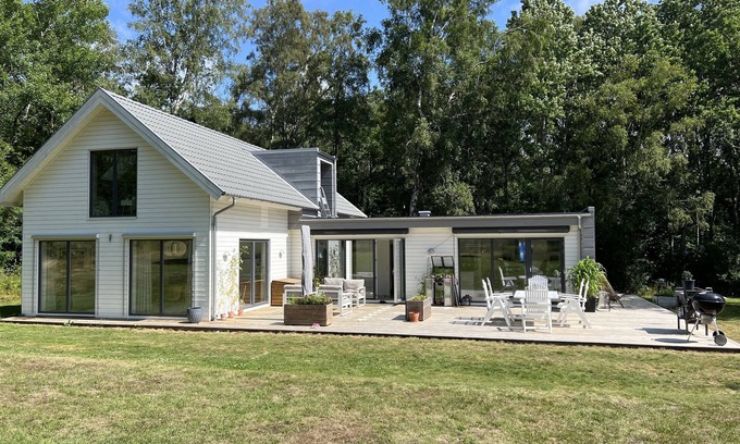 Varberg Municipality House | Modern house near the sea. Big garden whit a lot of space.