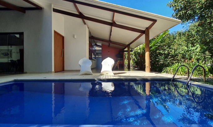 Itamambuca House | Modern house with pool for vacation on Itamambuca Beach