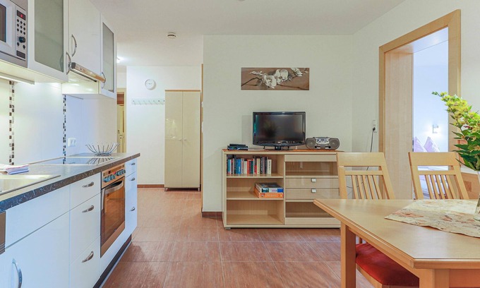 Soell Apartment | Modern house with stunning views over the mountain world