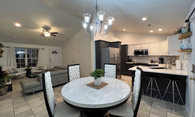Webb City House | Modern House with Theater Room