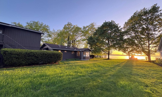 Town of Owasco House | Modern Lake Front home with 75' of Flat Lake Frontage