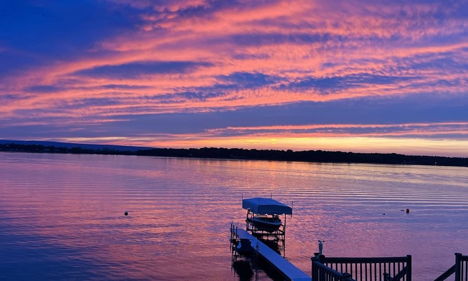 Grand Isle Apartment | Modern Lakefront Apartment
