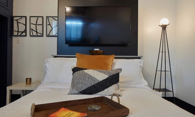 West Main Historic District Apartment | Modern Loft in the City
