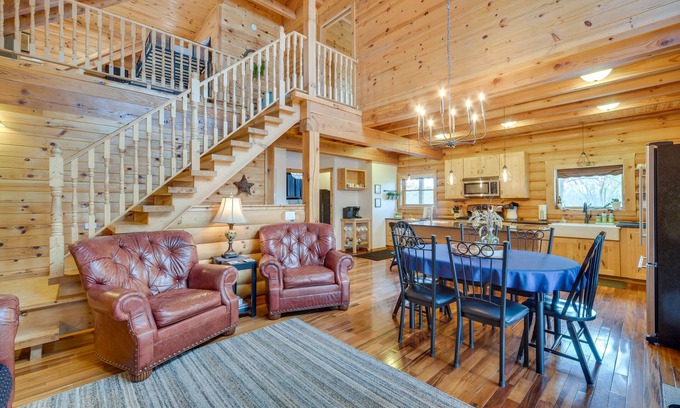 Pine City Cabin | Modern Log Cabin w/Rec Room, Steps to Lake!