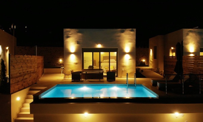 Trochalia House | Modern luxurious suite with private pool and sea view, Suite (FE)