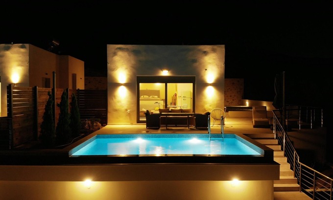 Trochalia House | Modern luxurious suite with private pool and sea view, Suite (STO)