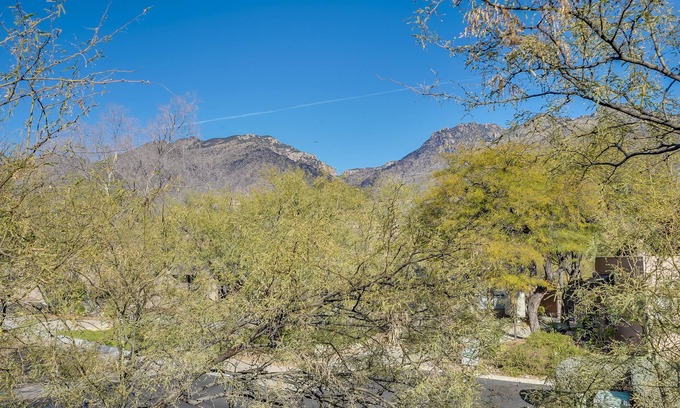 Tucson Condo | Modern Luxury Foothills Condo with Gorgeous Mountain Views.