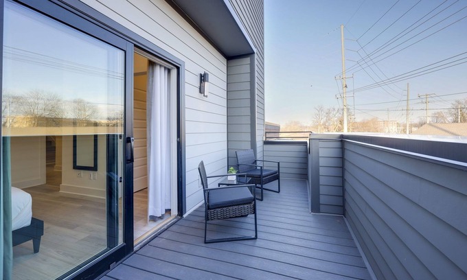 East Nashville House | Modern Luxury Townhome - Relaxing Rooftop Terrace