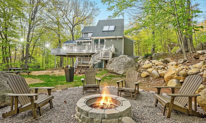 Birch Hill House | Modern Mountain Escape. Outdoor Patio, Fire Pit, EV Charger & Nature Views