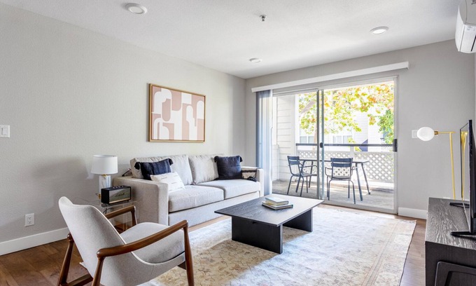 Old Mountain View Apartment | Modern Mountain View 2BR w/Gym, Spa, Parking, near Dining, by Blueground