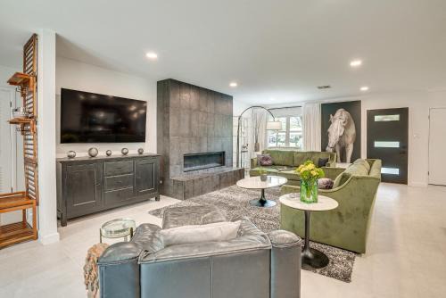 Nacogdoches House | Modern Nacogdoches Vacation Rental Near Downtown!