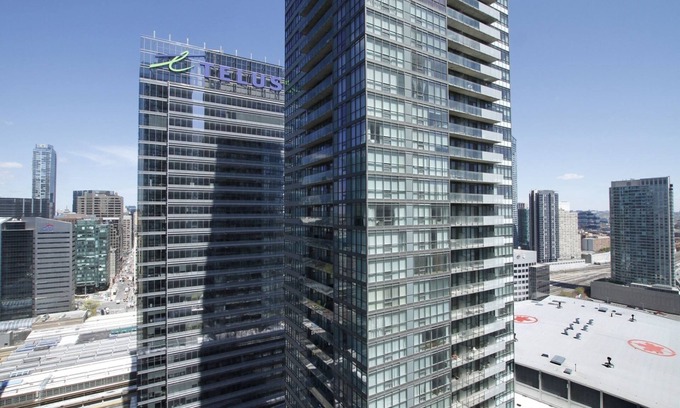 Downtown Toronto Condo | Modern Paradise Condo Just over Scotia Bank Arena/Leafs/Raptors
