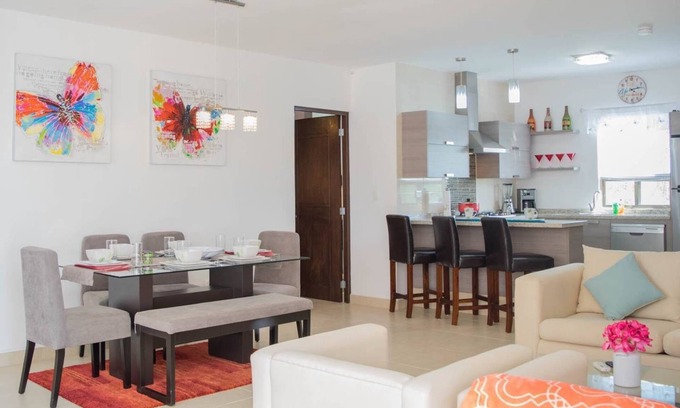 Villa Juarez Condo | Modern Penthouse, 3 bedrooms Private Rooftop with Jacuzzi, Ocean Views