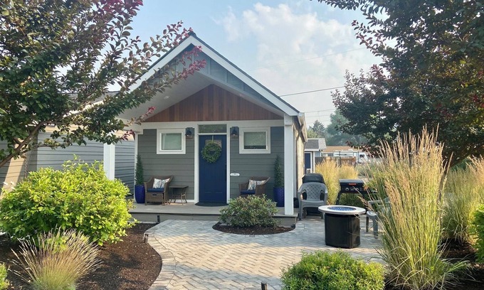 Orchard District House | Modern, pet-friendly stay centrally located, minutes to everything in Bend!