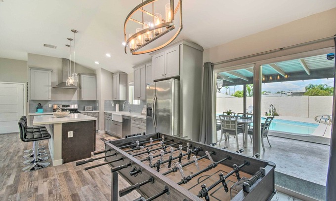 Camelback Village House | Modern Phoenix Home w/Private Outdoor Pool!