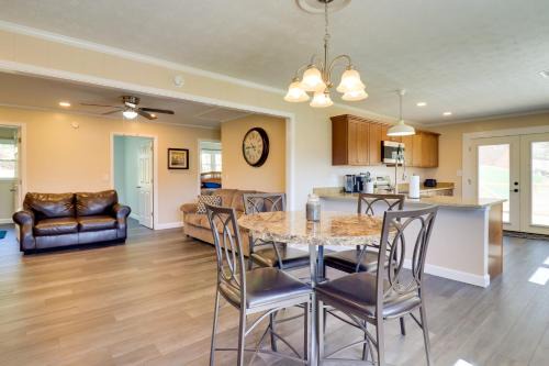 Canton Apartment | Modern Retreat Near Smoky Mtns and Asheville!