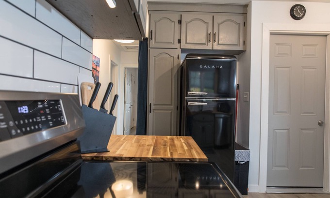 Sudbury House | Modern/Retro Cozy Home in the Minnow Lake area