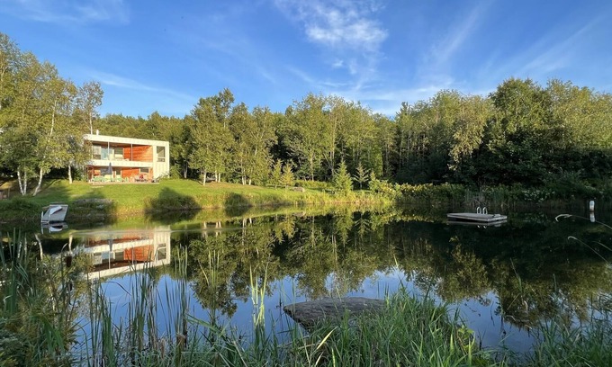 Montgomery Center Cottage | Modern & secluded Vermont family home - Montgomery,VT/Jay Peak area