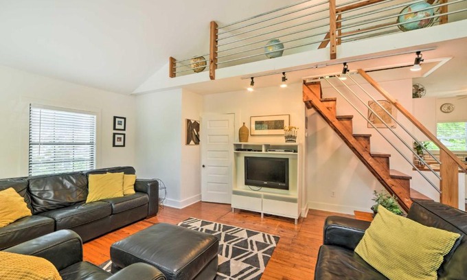 St. Elmo Improvement League House | Modern St Elmo Cottage by Lookout Mtn and Near Dwtn