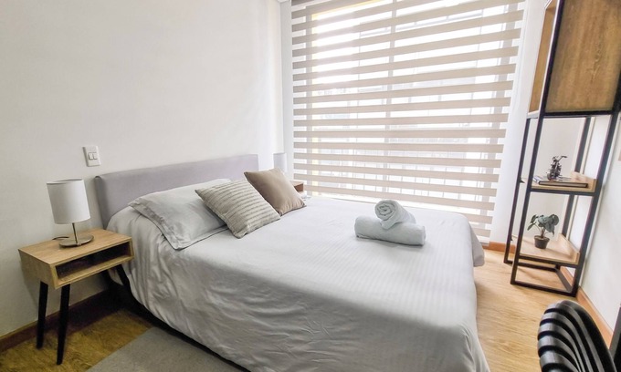 La Castellana Apartment | Modern studio apartment in Bogota Ideal for couples, businessmen or tourists!
