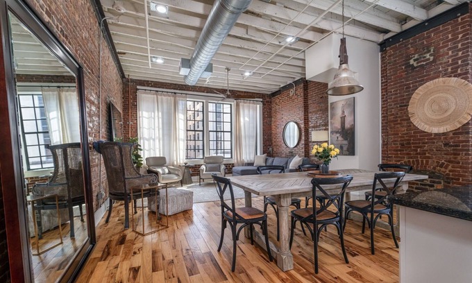 Civil Rights Historic District House | Modern Stylish & Spacious Loft w/Indoor Parking