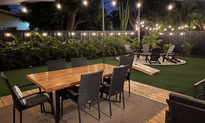 Central Business District House | ! Modern & Stylish Fort Lauderdale Getaway !