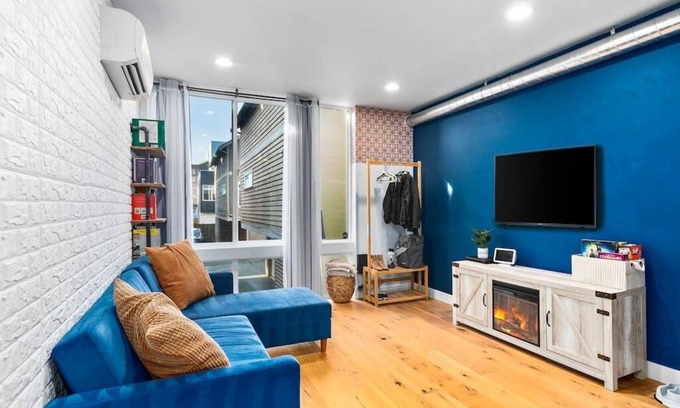 West Woodland House | Modern Townhome in Ideal Ballard location.