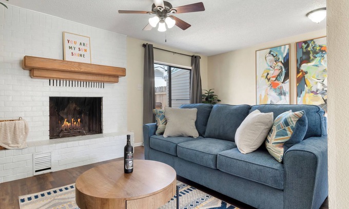 Longview House | Modern Townhome with King Bed & Office