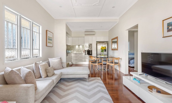 Kedron House | Modern Twist + Old World Charm ~ 3Bed/2Bath/2Car