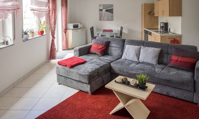 Reisach Apartment | Modern vacation apartment in Löwenstein, close to Audi, Lidl, Bosch, Kaufland