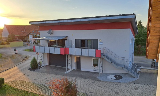 Weiltingen Apartment | Modern vacation apartment 5 pers. with sauna, balcony and e-charging station