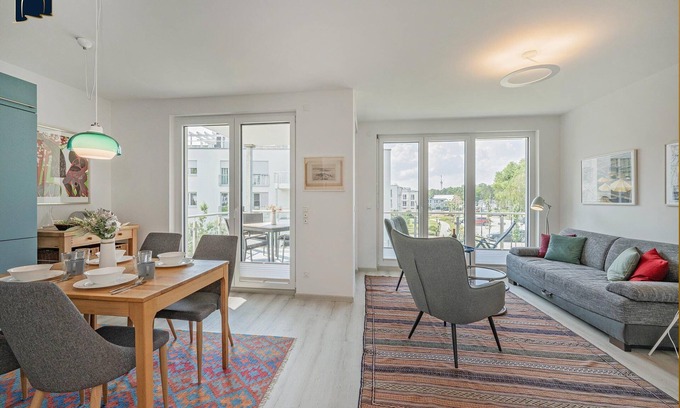 Zirchow Apartment | Modern vacation apartment with balcony, sauna and garden view on the Szczecin Lagoon