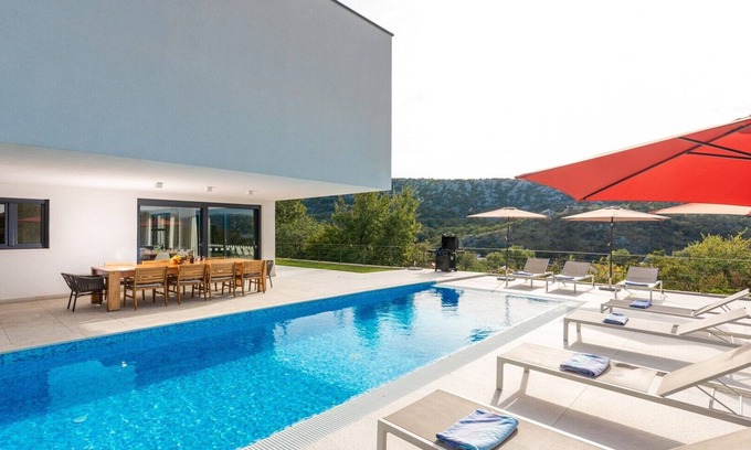 Bakarac Villa | Modern Villa Adria Blue with heated pool