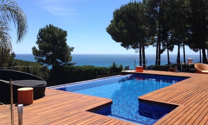 Sant Pol De Mar Villa | Modern Villa with Ocean views, Infinity Pool, Garden & Wi-Fi