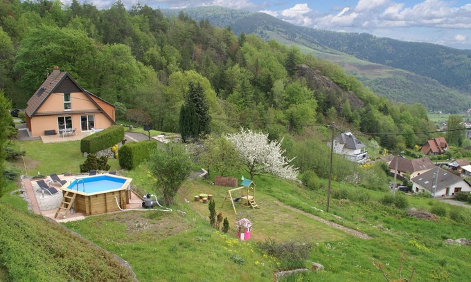 Fellering House | Modern villa with pool, jacuzzi and sauna in top location with stunning view