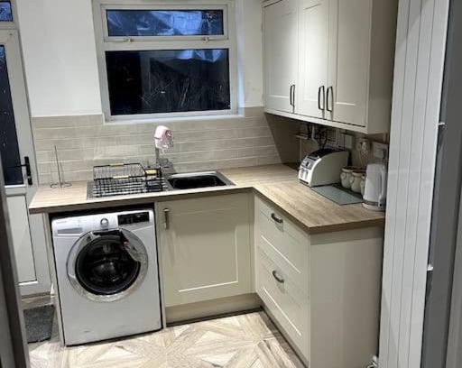 Rhondda House | Modern welsh cottage