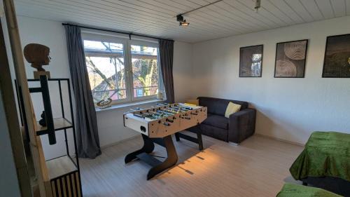 Wehringhausen Apartment | Modern Whg, 6 P, Tischfußball, Balkon