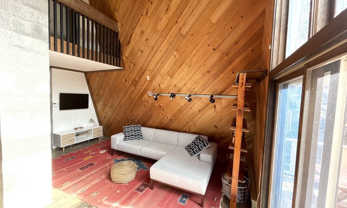 Bethlehem Cabin | Modern White Mt Base Camp A-Frame- Franconia, Littleton, Cannon, Bretton Woods