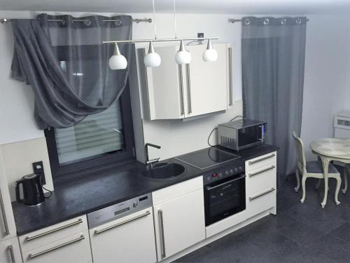 Ahlem-Badenstedt-Davenstedt Apartment | Moderne 3 Zimmer Wohnung mit separatem Eingang