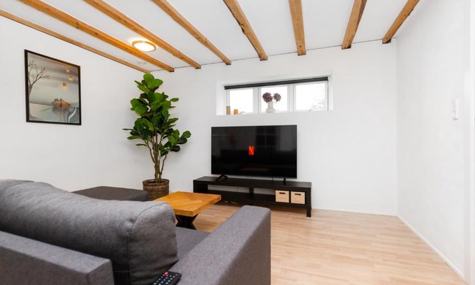 Aarhus Municipality Apartment | Moderne & Fuldt udstyret lejlighed m.plads til 4