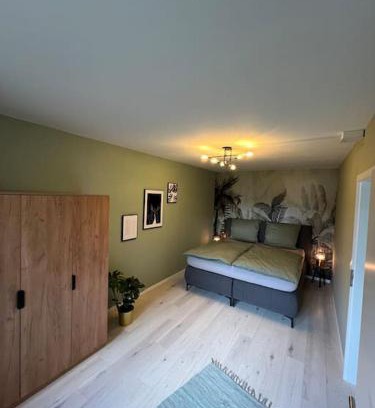 Rotensol Apartment | Moderne, helle Terrassenwohnung im Kurort