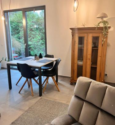 Lage Apartment | Modernes Tiny Apartment in Lage