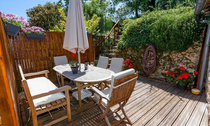 Brantome-en-Perigord House | Modernised town house in the centre of Brantome, with a pretty garden