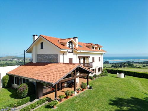 Mogro Apartment | Mogro Cueto Hills
