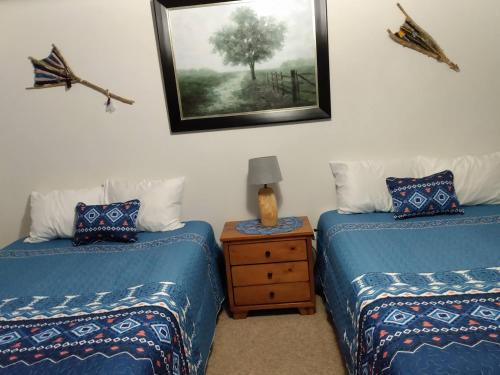 Bluff Hotel | Mokee Motel