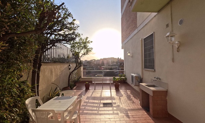Trionfale Apartment | Mon-tis Paolo V Vicino Metro Cornelia