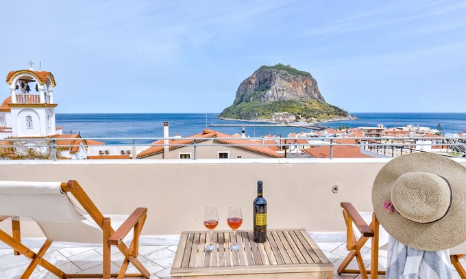 Monemvasia Apartment | Monemvasia View Modern Flat
