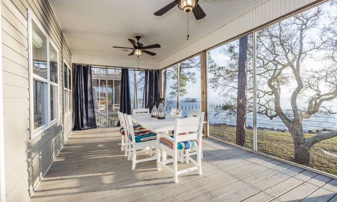 Foley House | Monet On The Bay II- Stunning Sunsets! Pier! Boat Mooring OK! Hot Tub.